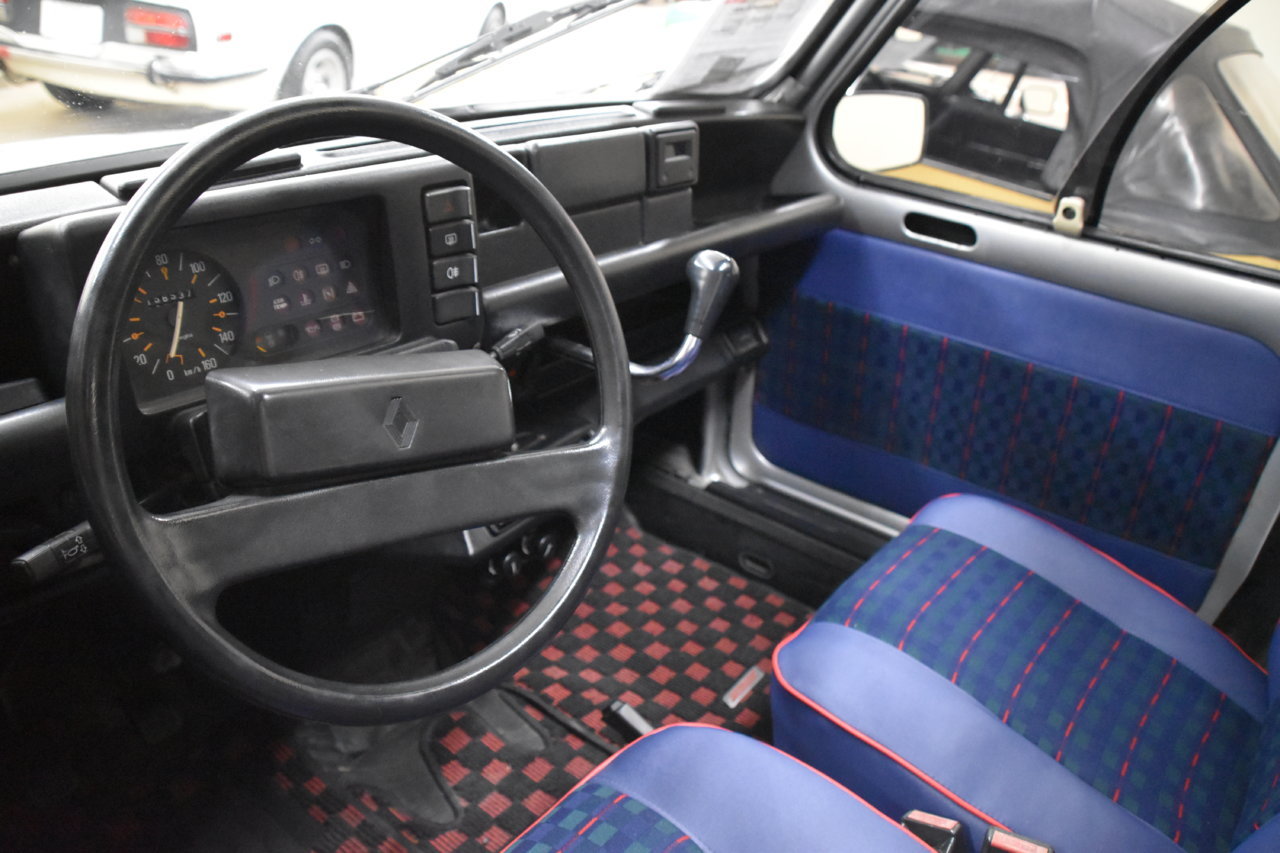 EB1_8908.jpg