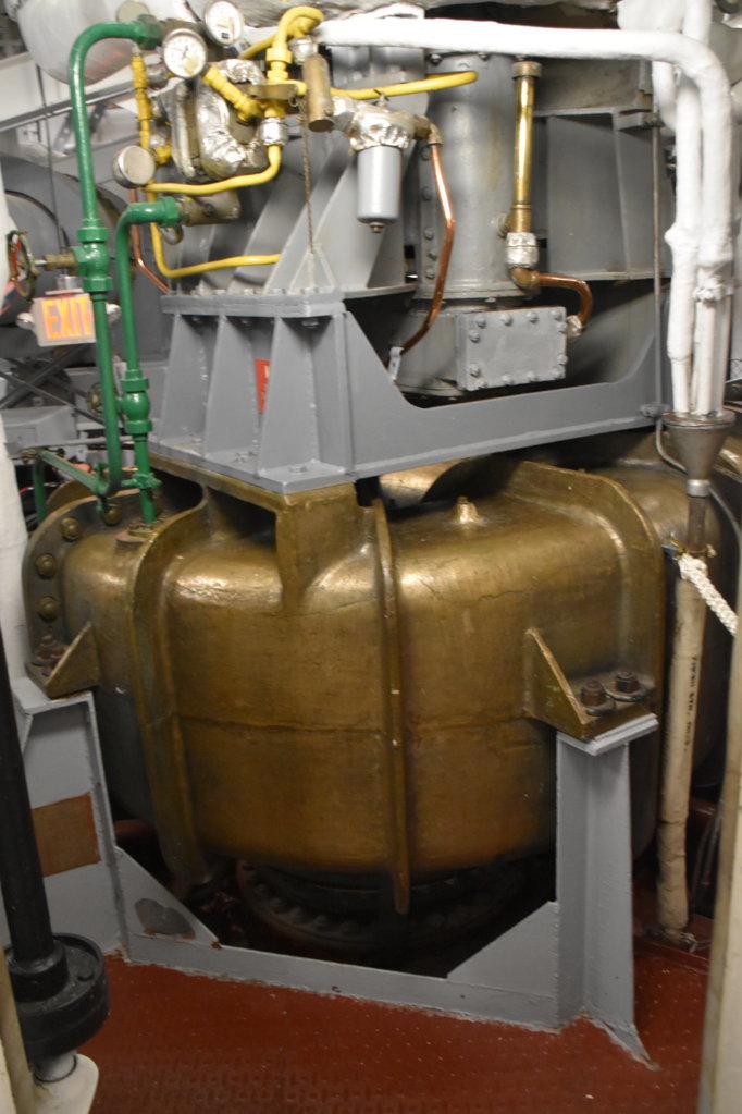 EB1_9640.jpg