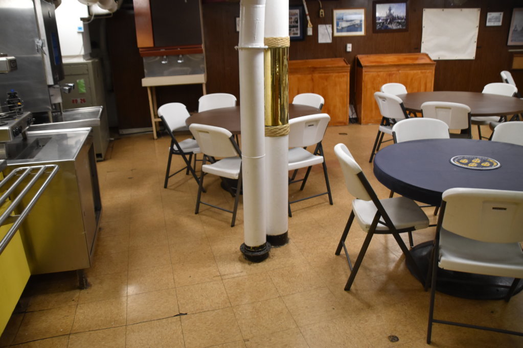 EB1_9708.jpg