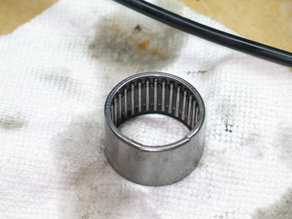 ECGSBearing14-BrokenLiponNeedleBearing_ba41efdaf2ca5c15f1518b1623635b90042b38a8.jpg