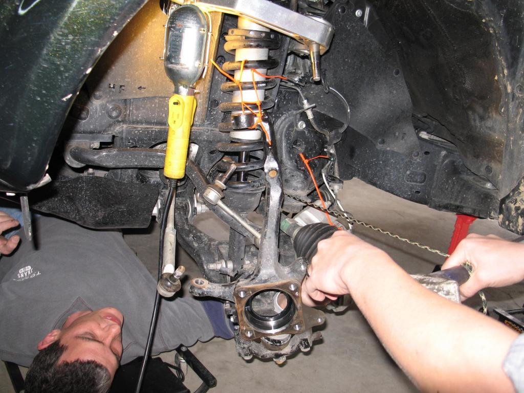ECGSBearing6-PullingonShaft_b8b54c11e3073d3491af11ca2c786795f0bff4ac.jpg
