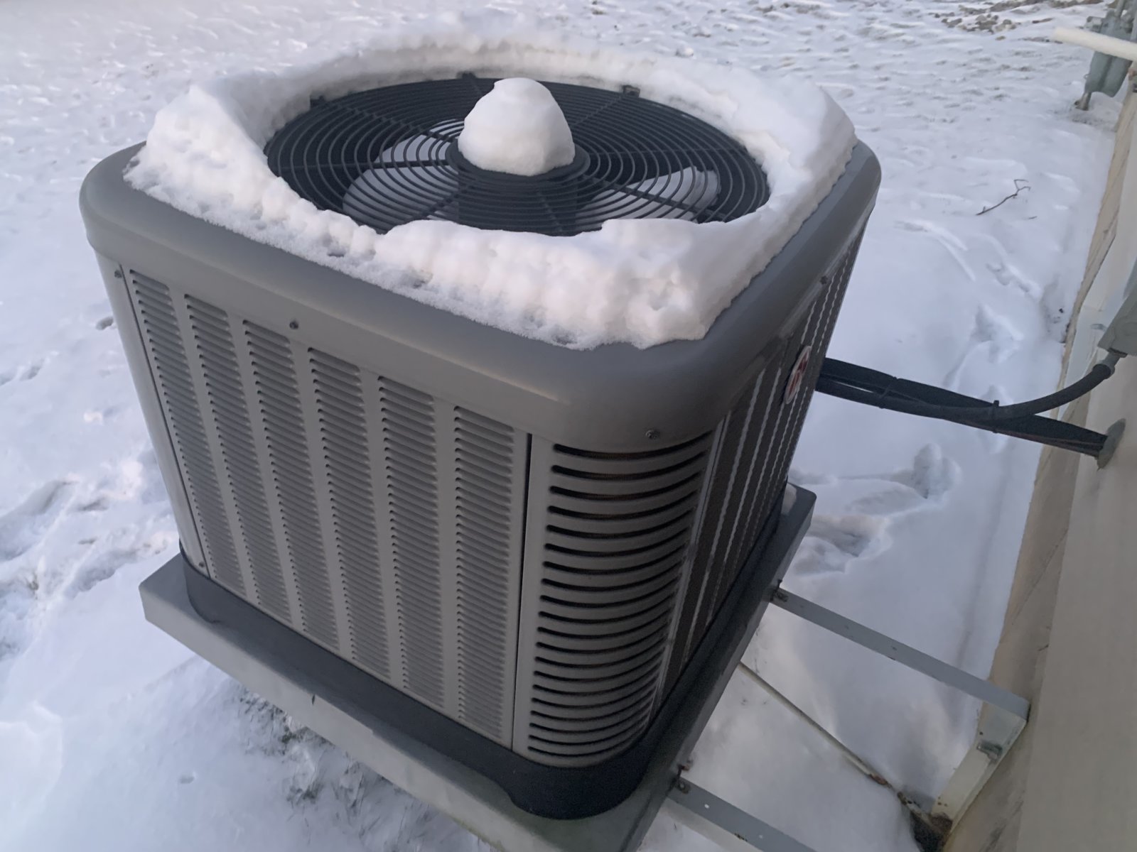 EDBC90FF-3380-4E98-94A1-75E02F2E6C3D.jpg