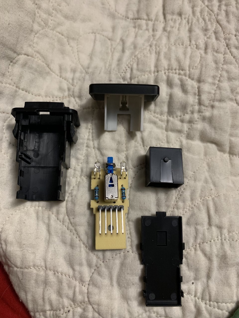 EDD702FE-1F84-4608-B57F-18A8114FF117.jpg