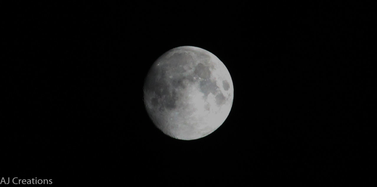 Edited Photo of moon (1 of 1)-2.jpg