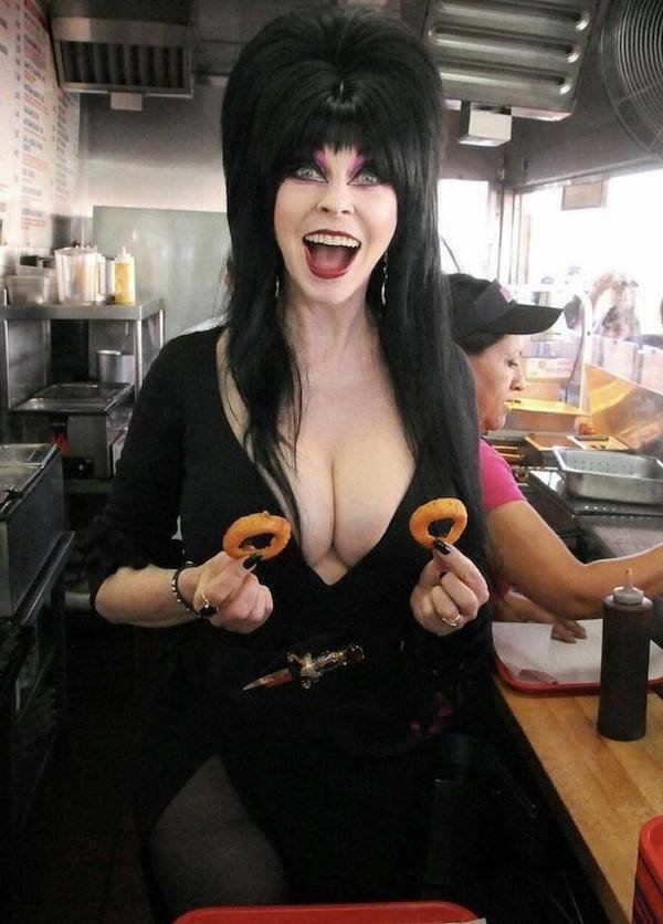 elvira3.jpg