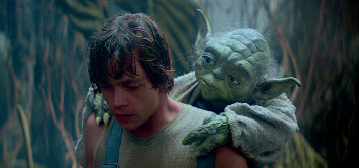 empirestrikesback-luke-yoda-backpack-e1507054625397-700x329.jpg