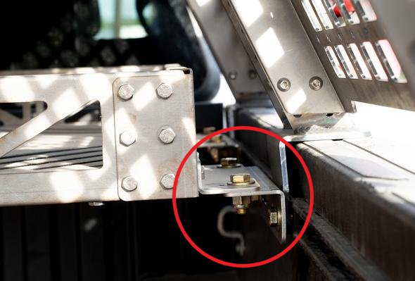 ENDEAVORSHELFBOLTS1_590x.jpg