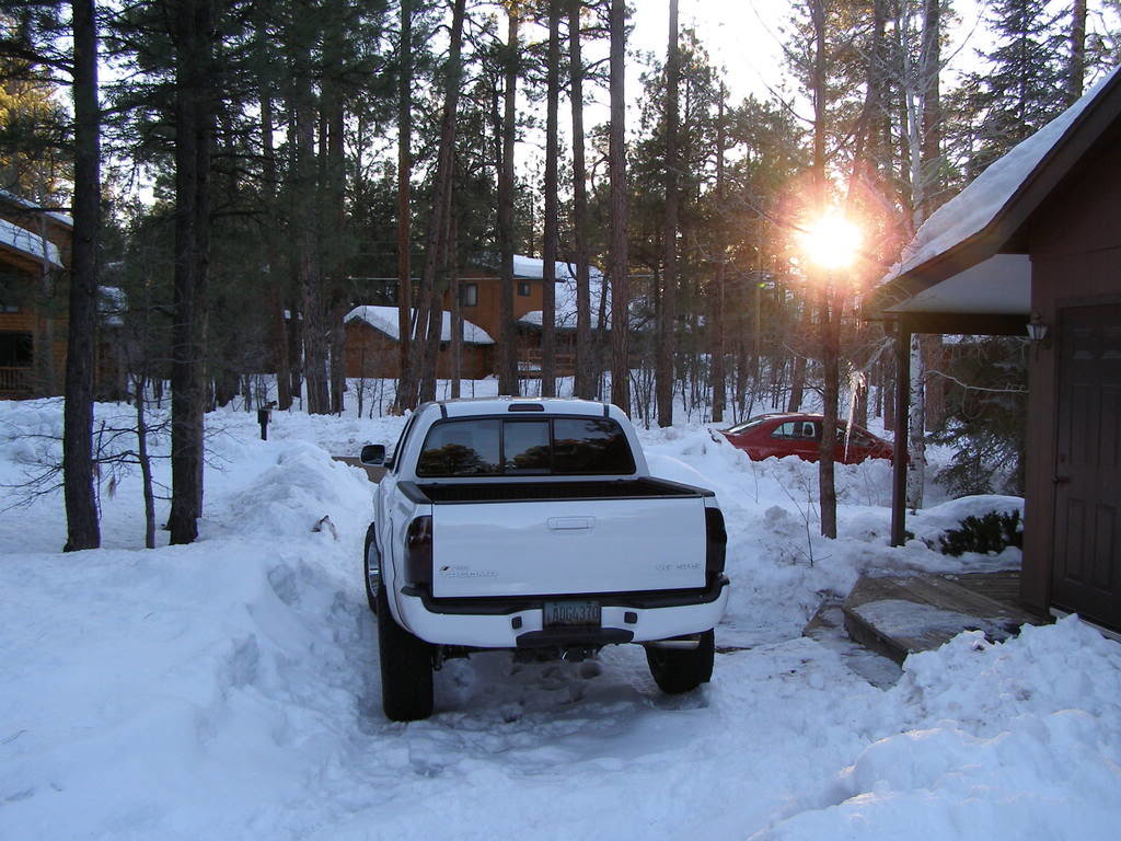 engagementweekendcabin048_fc8e85217563401625caf301ddb7a481ae9daca1.jpg