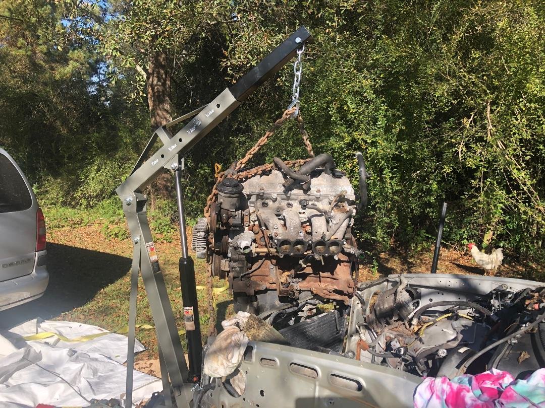 engine lift domor.jpg