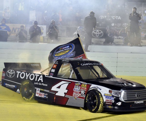 Erik-Jones-Youngest-NASCAR-Truck-Series-Champion-600x500.jpg