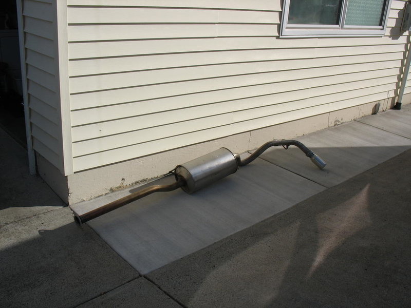exhaust 002.jpg