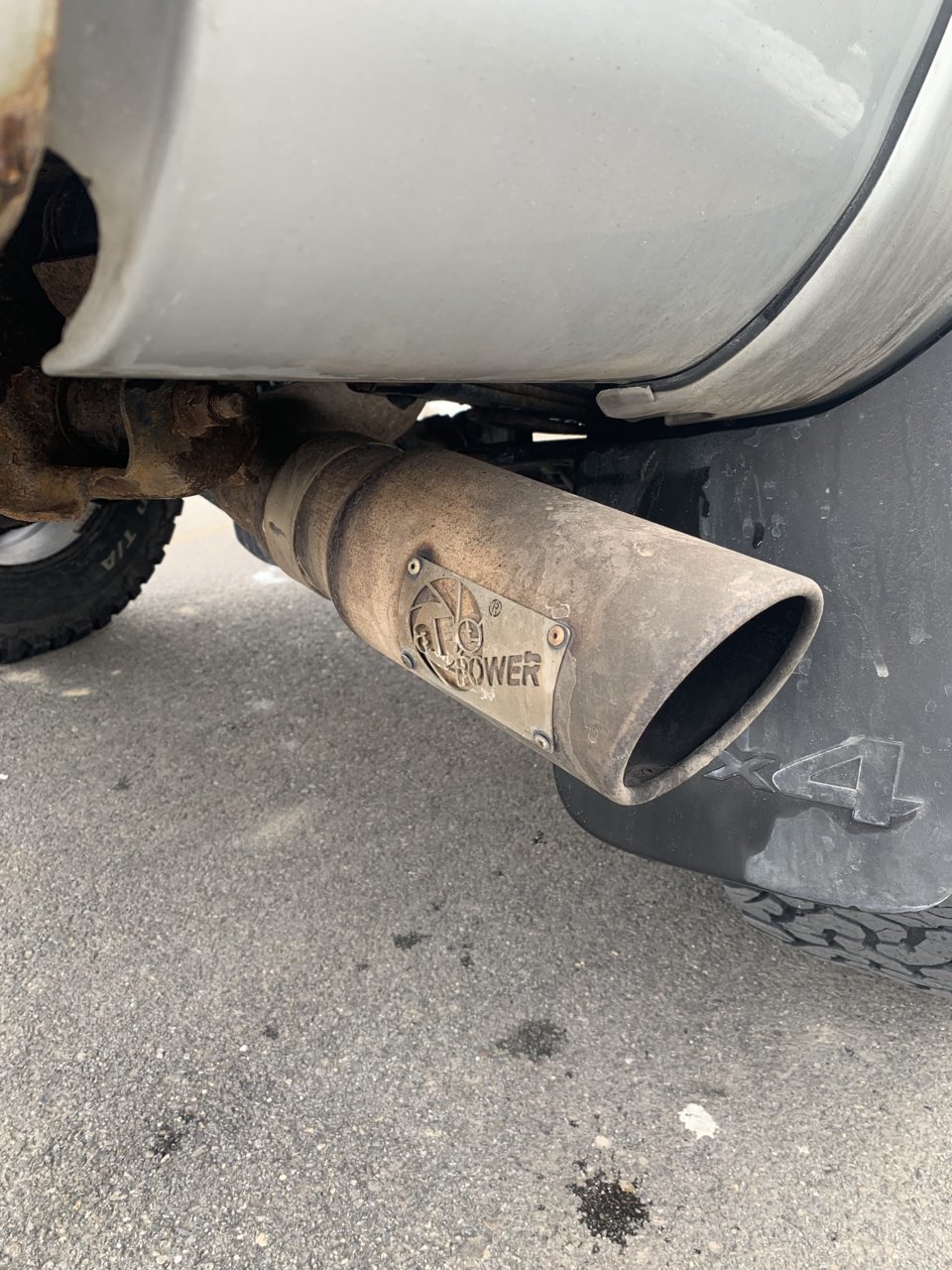 exhaust .jpg