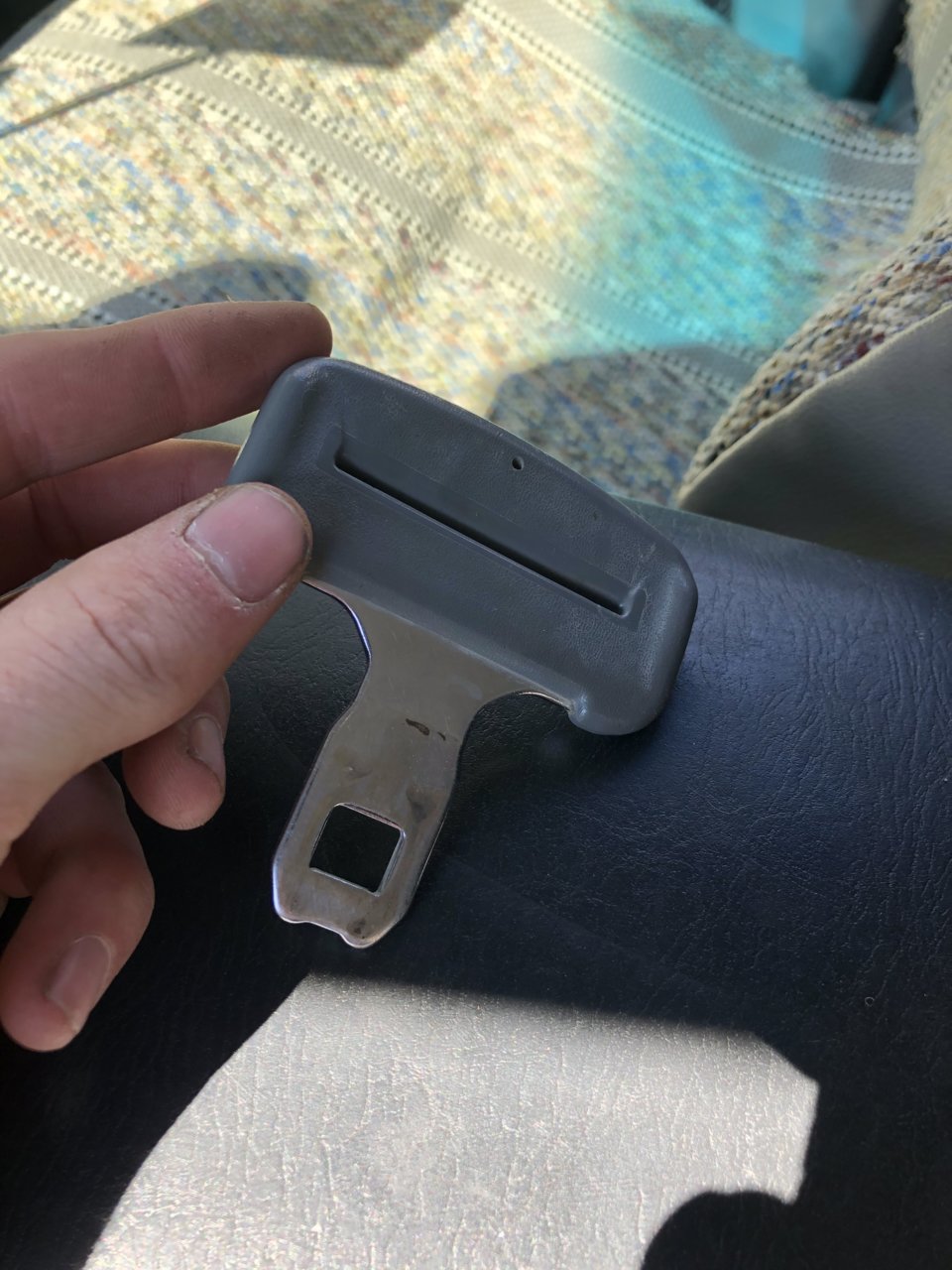 extra seat belt clip.jpg