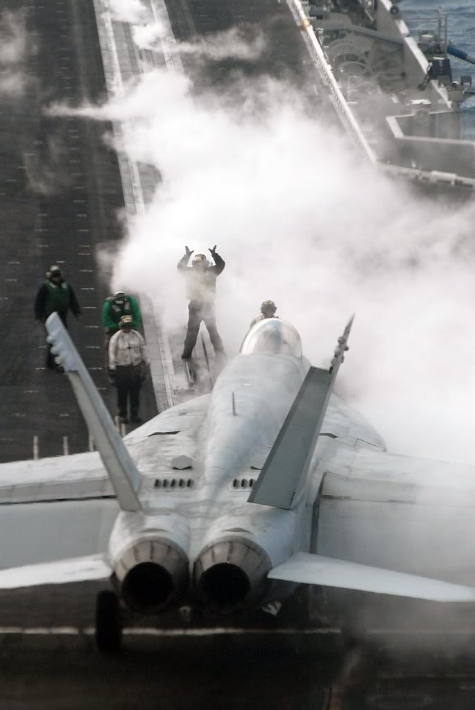 f-18_reagan_974dd767384c317cfa8551d1e30744a6b7ec6787.jpg