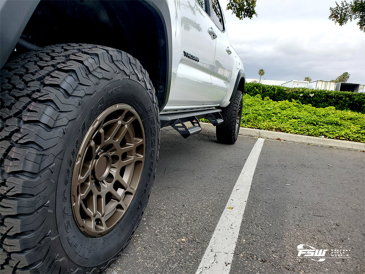 F268-White-2021-Taco-17x8.5_-10-Offset-Ready-LIFT-Bilstein-Coilover-3-inch-font-2-inch-rear-2.jpg