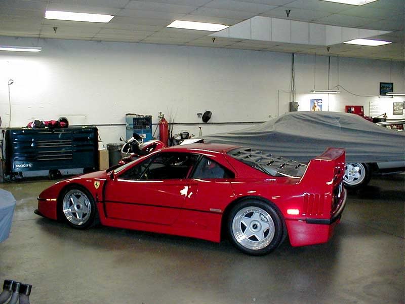 F40andRC_dc7d383b0b9ed4f56964e368387356b831d7dd28.jpg