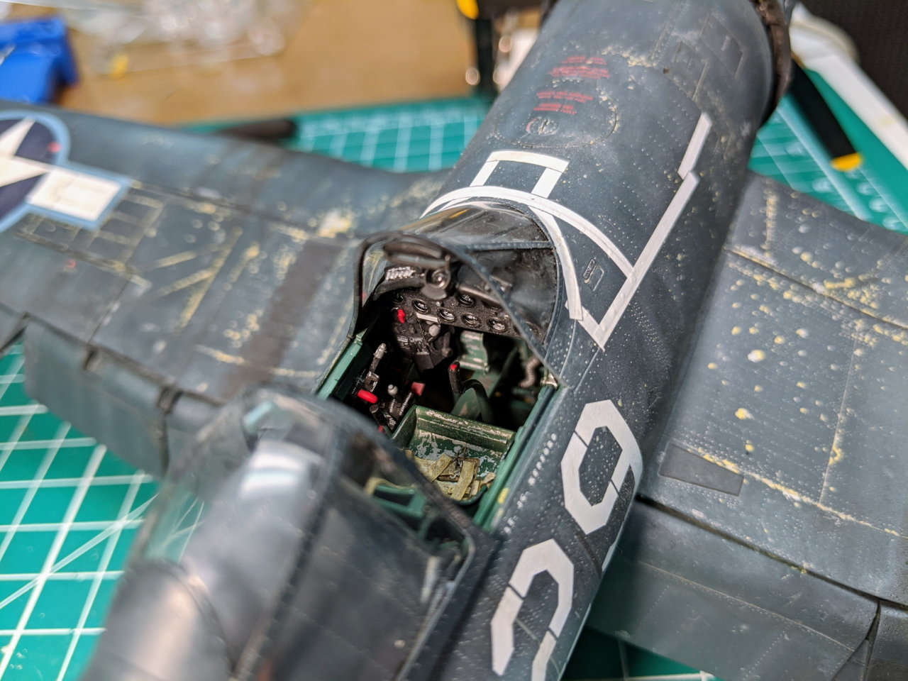 F4U-1A_cockpit2_small.jpg