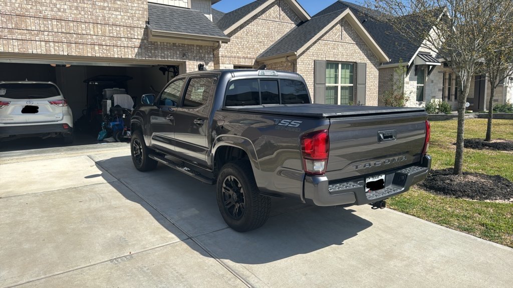 F8E2DE29-0F2F-4234-B8D0-439B9FB07FD7-Vehicle-2.jpg