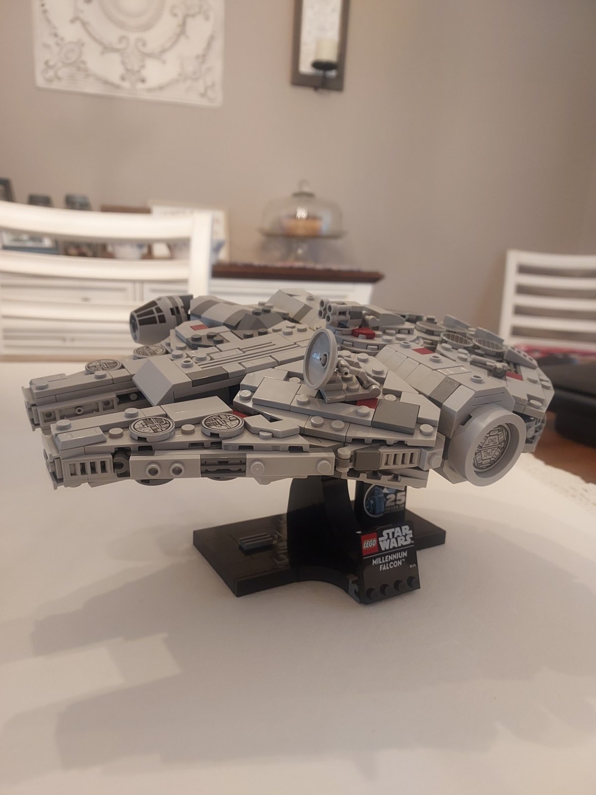 falcon2.jpg