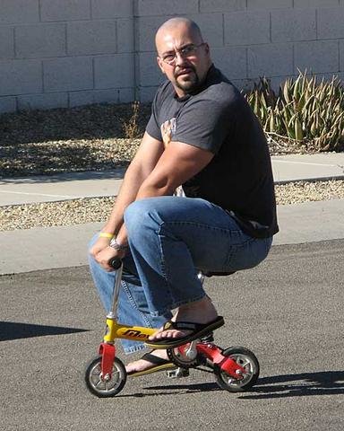 fat-man-on-a-little-bike-11.jpg