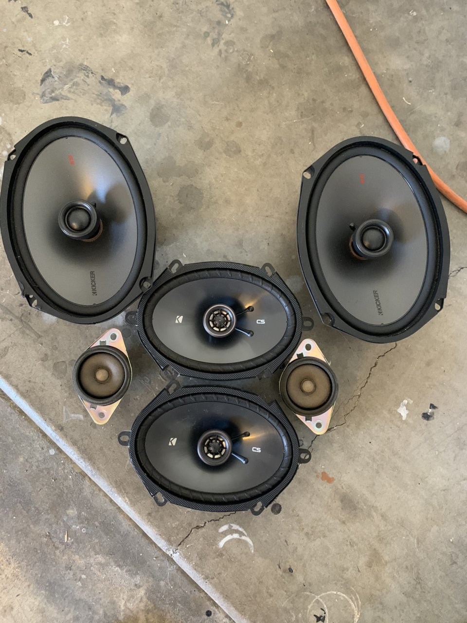 KICKER SPEAKERS / OEM World