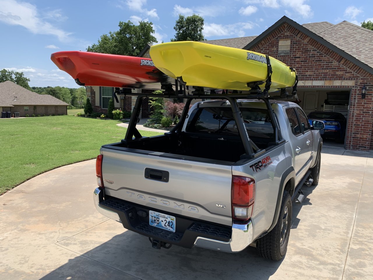 two-wide-fishing-kayaks-on-a-2018-tacoma-tacoma-world