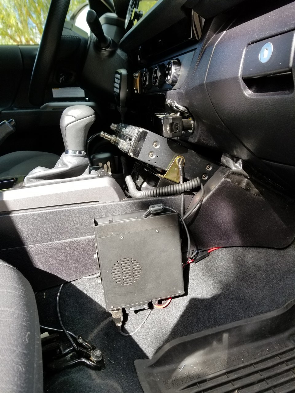 February 19, 2018 Truck Radio Mounting 010.jpg