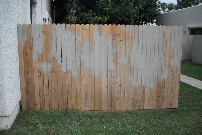 fence 001.jpg