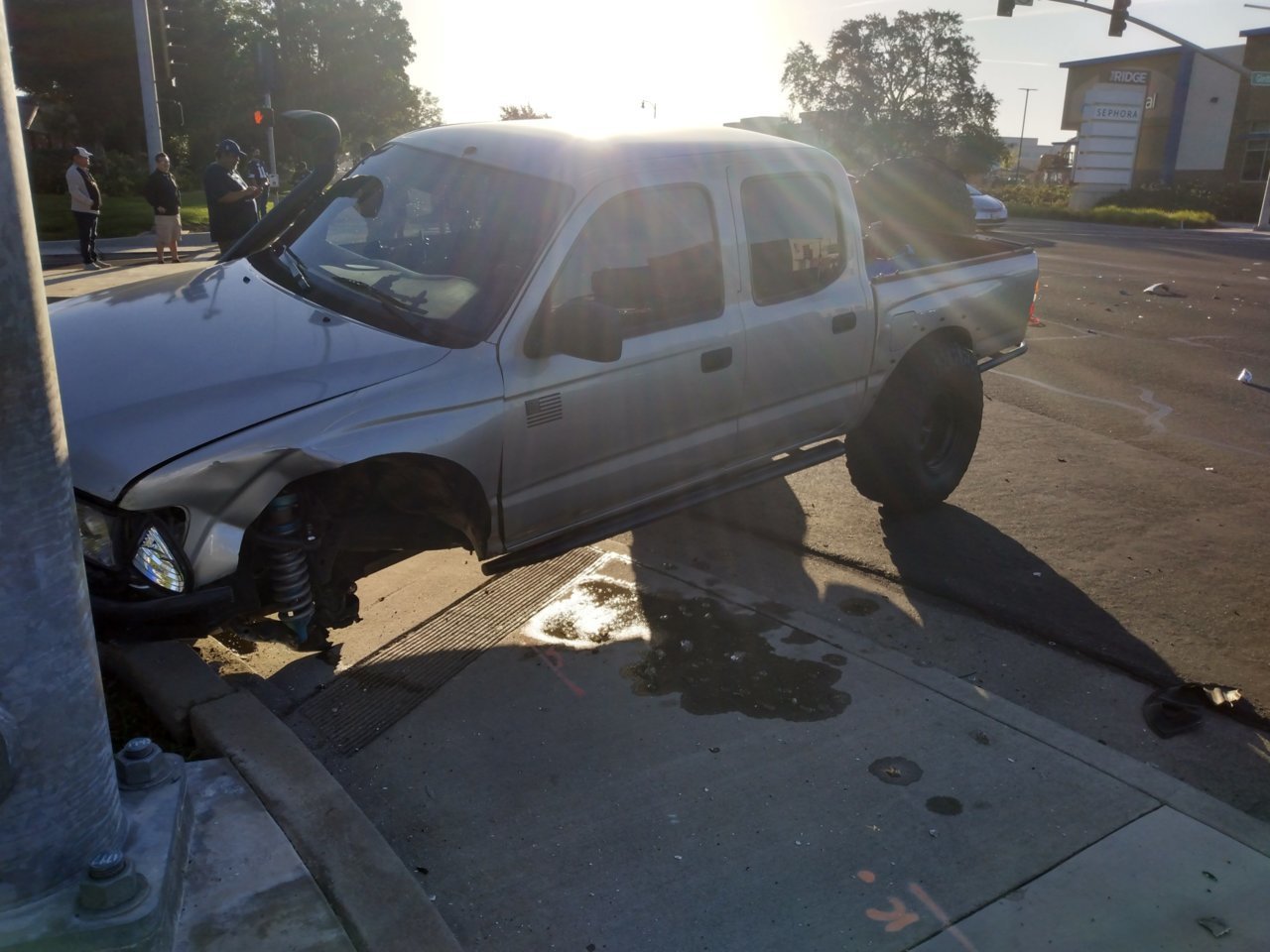 ferny_truck_Accident_3.jpg
