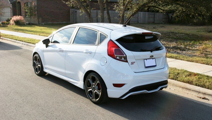 fiesta-st-window-tint-02_096647731c93f8a8d974b3252660d78986006d2f.jpg