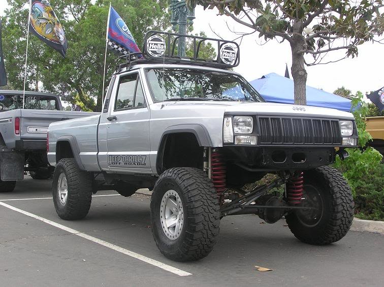 FirstAnnualSoCalOff-RoadTruckSho-38_2db9735bca377c4212b8b283970dc83f5c6767d1.jpg