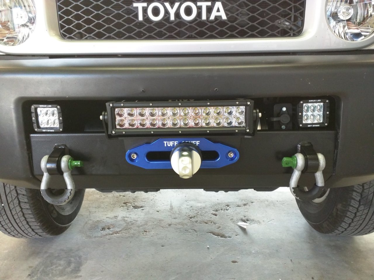fj winch mount hawse light bracket install.jpg