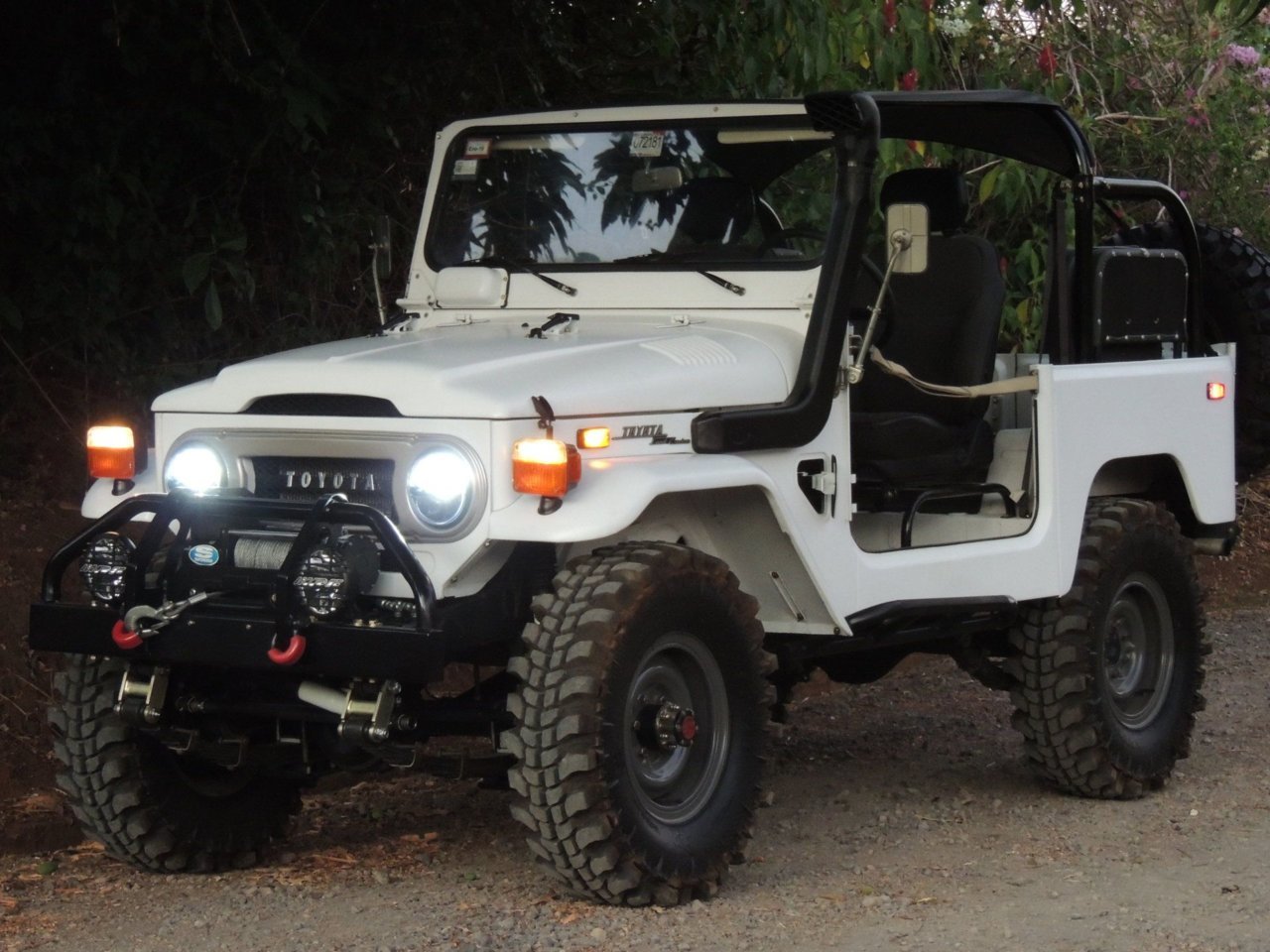 FJ40.jpg