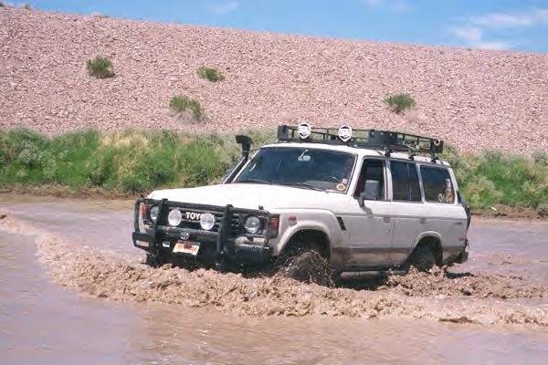 FJ60_ca5f02588e27a24bcc6cb3eba53e57b300e28bb1.jpg