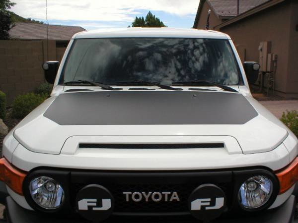 FJ_Hood_Blackout_1__2c0ef105897452802f98b20cfe280a3065927cc0.jpg