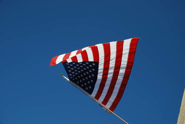 Flag4_810e06107cc306b81c9fbc679a5894353e9f6220.jpg