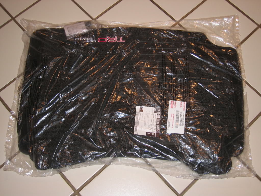 FloorMats3_654272d97befea12ccac5d5fc36765f23180daf0.jpg