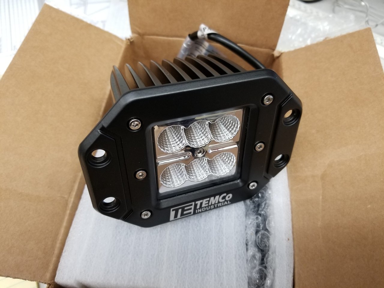 Flush mt LED.jpg