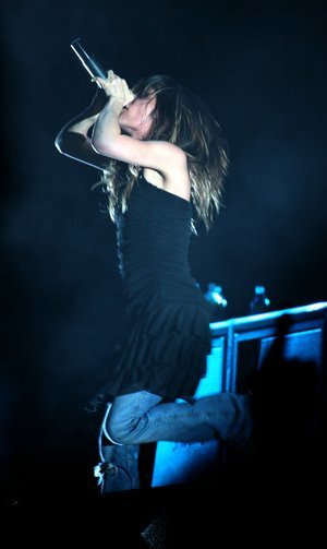 Flyleaf+_by_Vickithtoria.jpg
