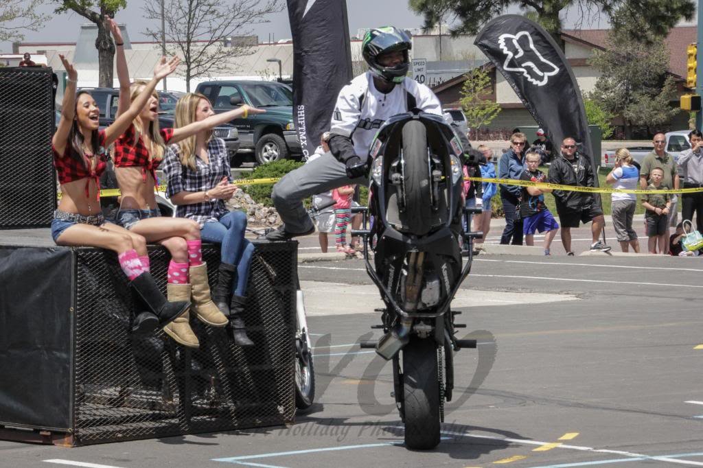 FMStuntMay2014-2_zpsaccb599b_97d51e076b1e4fc908b5285672264e0c7cf4925f.jpg