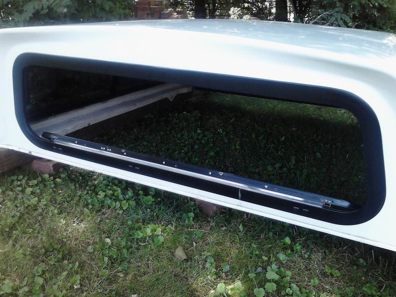 folding window.jpg
