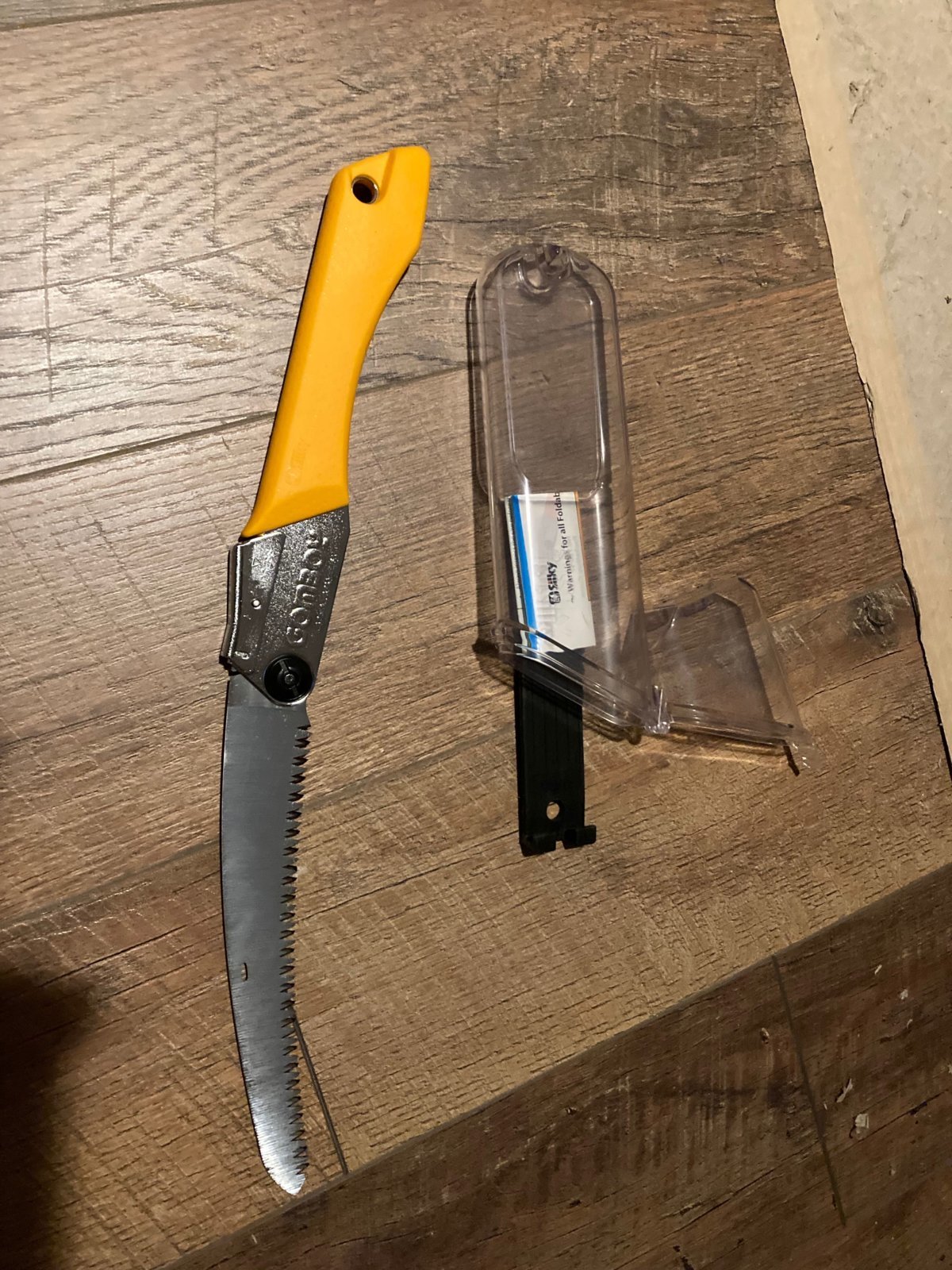 FoldingSaw.jpg