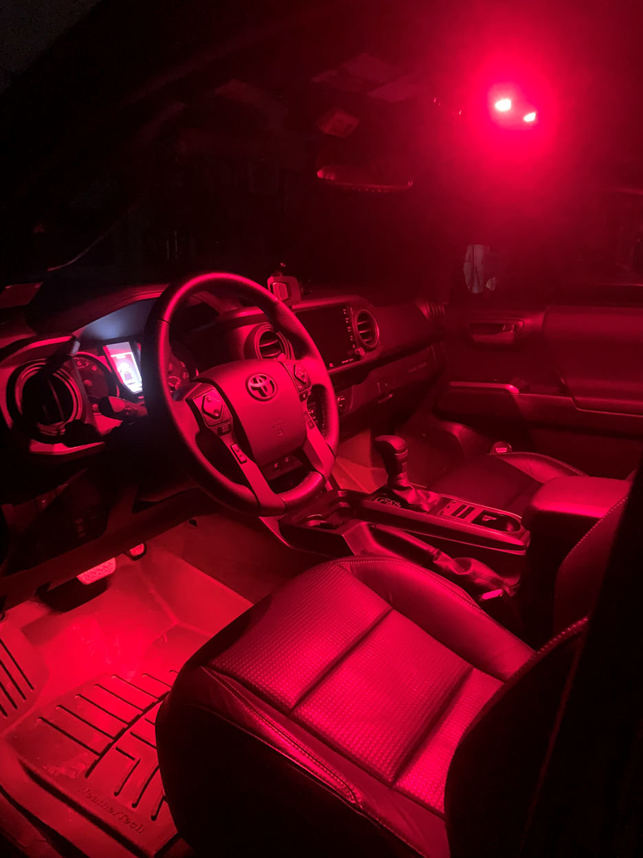 Footwell and Map Lights.jpg