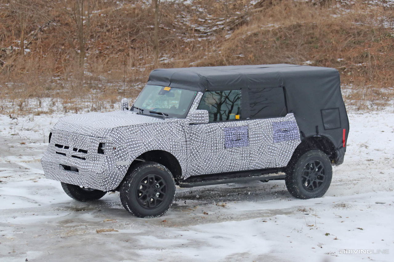 ford-bronco-4-door-spy-photos-3.jpg