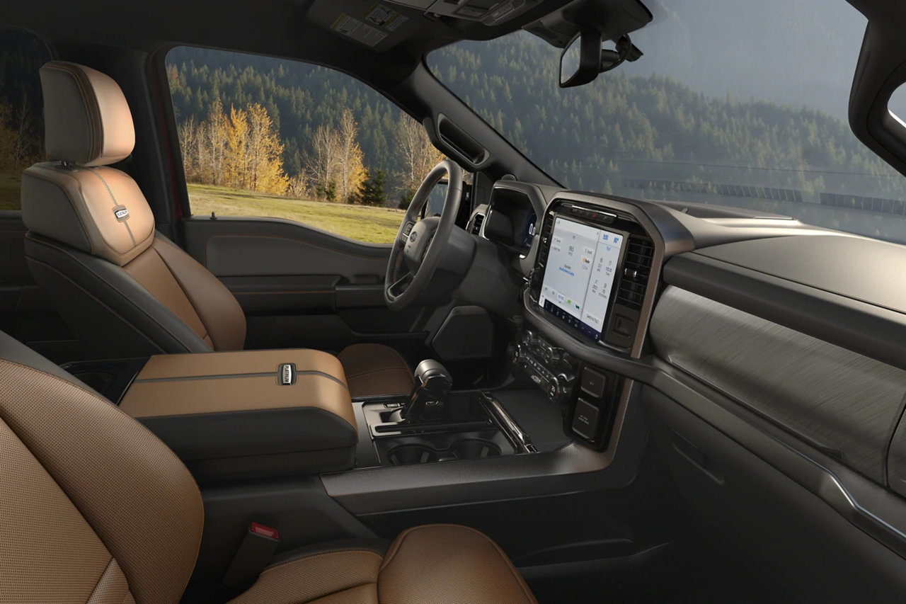 Ford F 150 Interior 2021 1.jpg