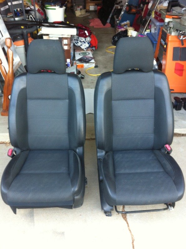 foresterXTseats_45291f0ce4898ec6afbc2d27689880643dfb3790.jpg