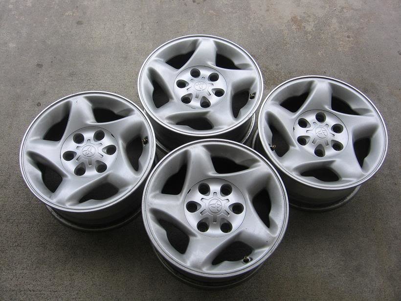 forsalewheelsandheadunit022_2697cf89ec6837f97528fd5909972b7781e290b2.jpg