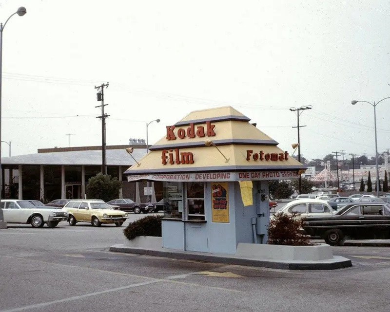 fotomat-old-photos-01.jpg