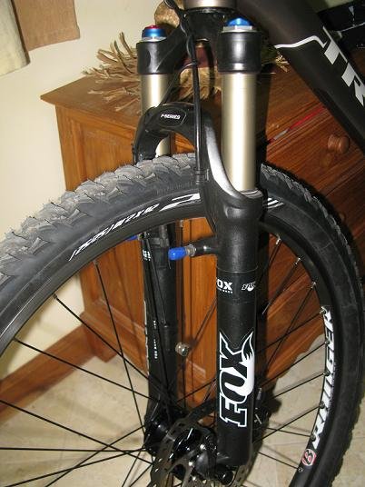FOX forks 2.jpg