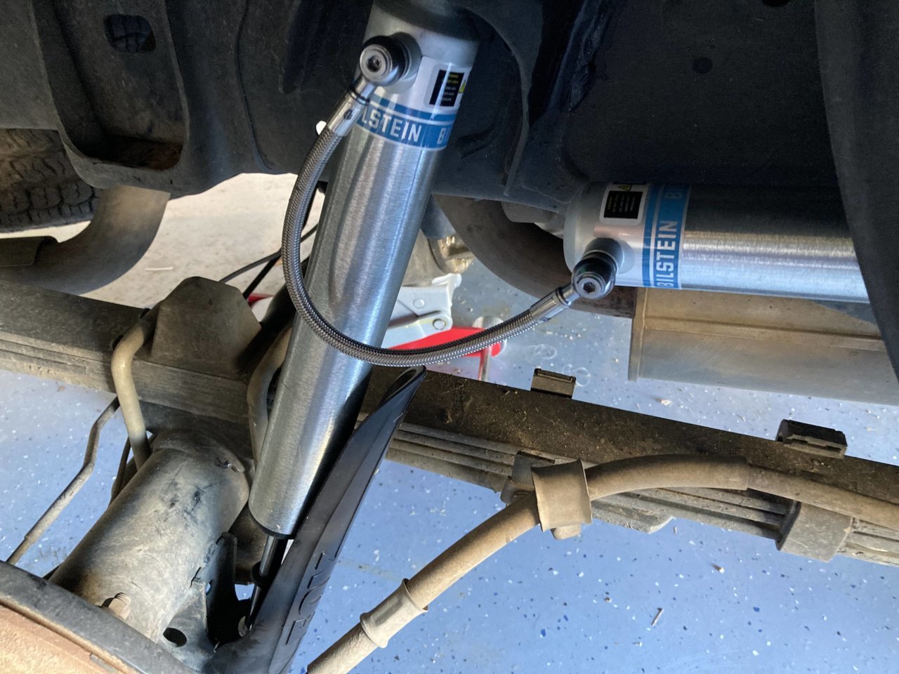 Fox-Roost-Shield-Shinguard-Bilstein-5160-00007.jpg